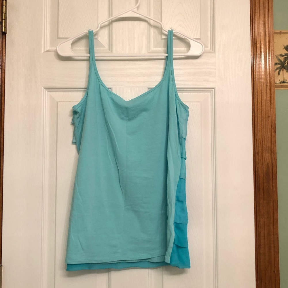 Ombré Ruffle Tank - Picture 2 of 3